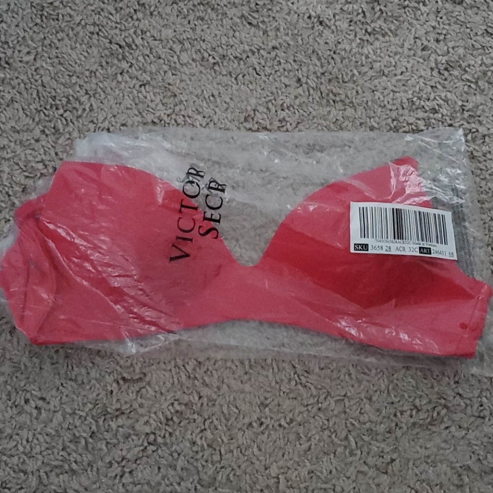 Wire-less bra